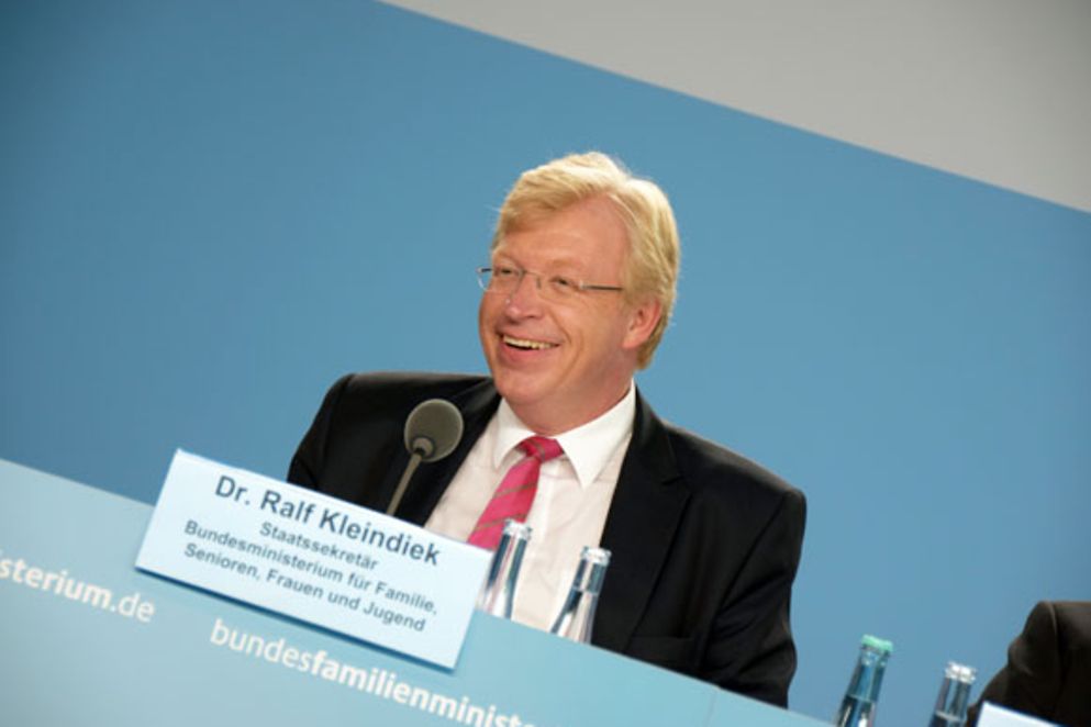 Dr. Ralf Kleindiek stellt den neuen Freiwilligensurvey vor