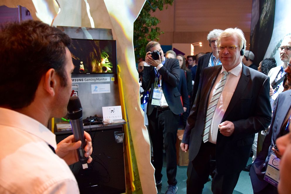 Dr. Ralf Kleindiek auf der Gamescom 2016