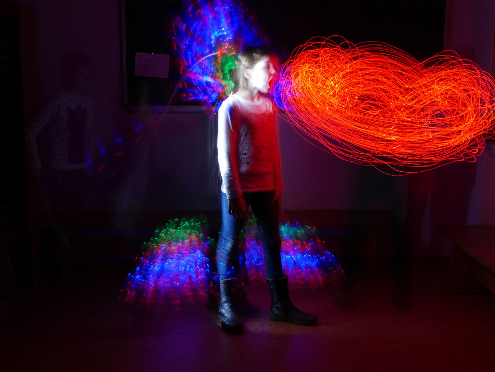 Fotogruppe "Lightpainters", Borchen - Dörenhagen, "Ich bin sprachlos" aus der Serie "Zeittunnel"