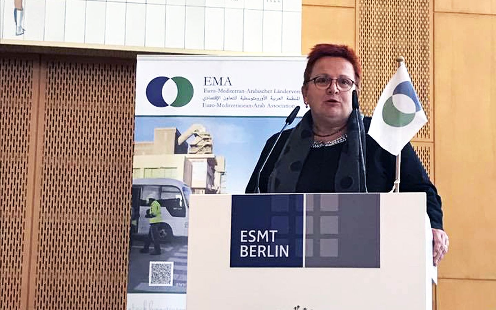 Elke Ferner spricht auf dem Deutsch-Arabischen Frauennetzwerkforum