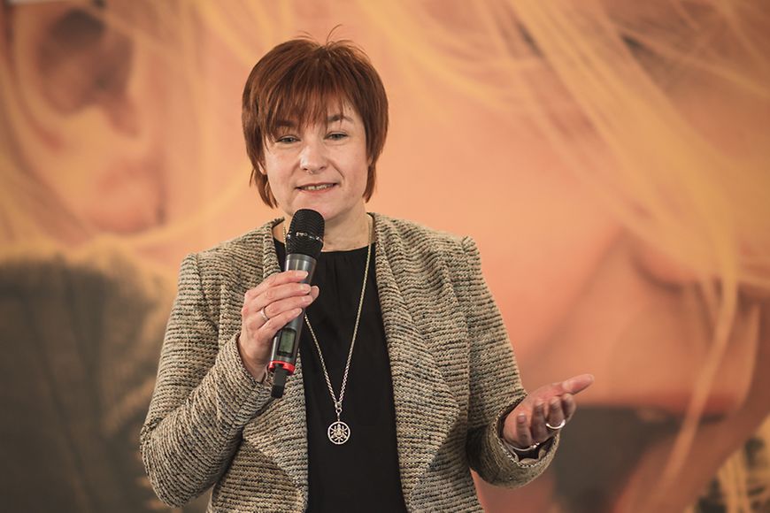 Caren Marks spricht auf der Veranstaltung