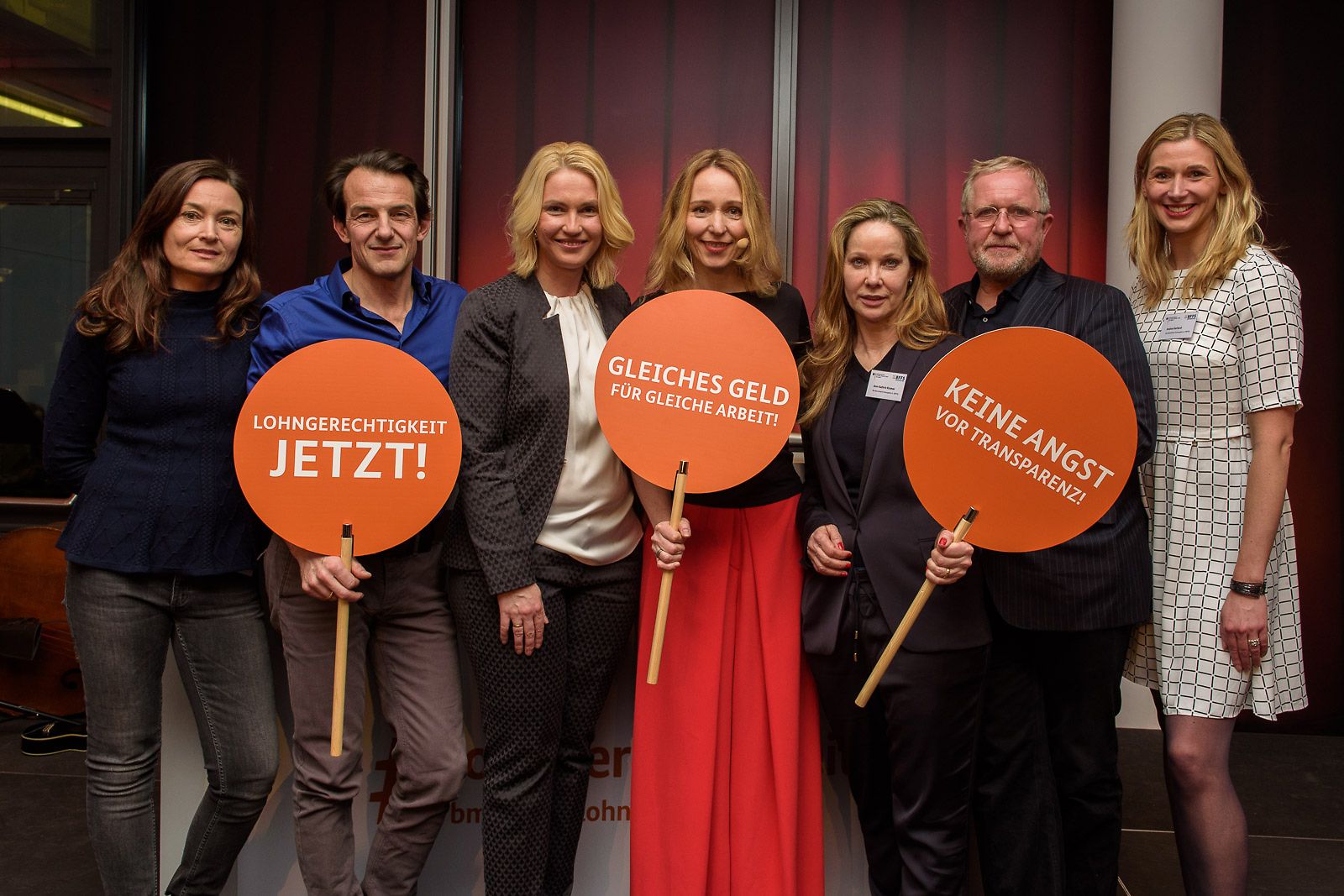 Gruppenbild: Ann-Kathrin Kramer, Harald Krassnitzer, Jacqueline Macaulay, Hans-Werner Meyer, Julia Beerhold, Manuela Schwesig,