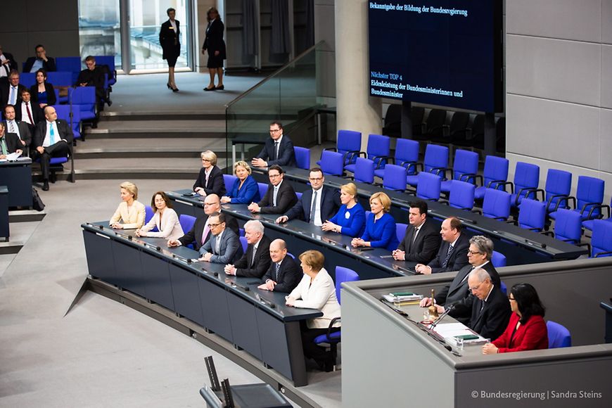 Die neuen Ministerinnen und Minister im Deutschen Bundestag