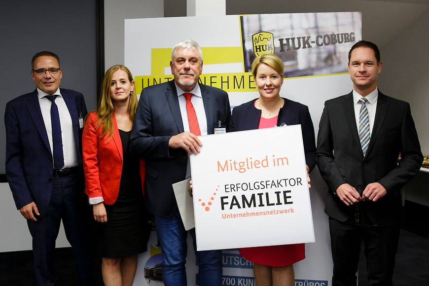 Das Bild zeigt ein Gruppenfoto