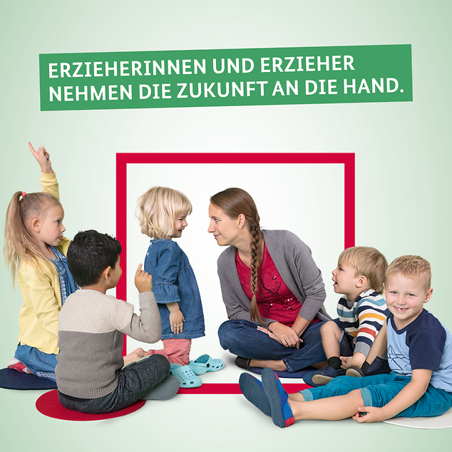 Eine Erzierhin mit mehreren Kindern, zwei davon heben die Hand. Text: Erzieherinnen und Erzieher nehmen die Zukunft an die Hand