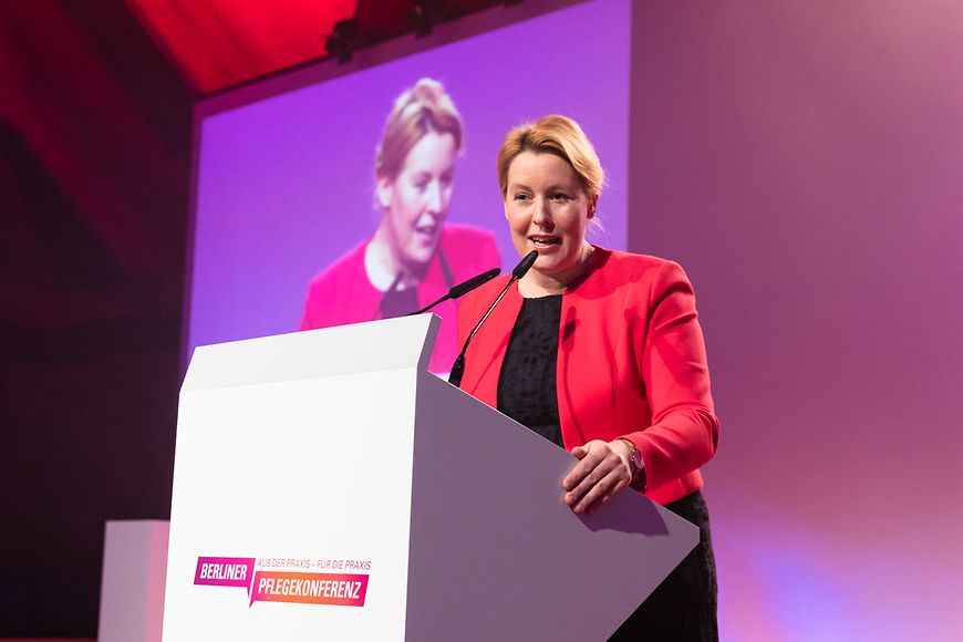 Dr. Franziska Giffey spricht auf der 6. Berliner Pflegekonferenz 