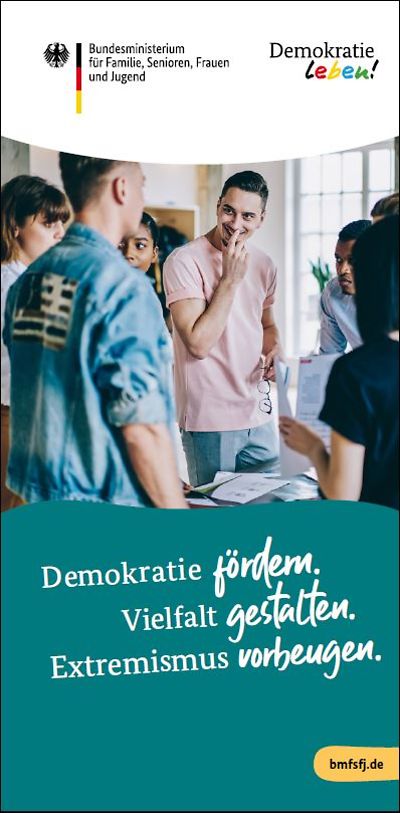 Titelseite des Flyers Demokratie leben