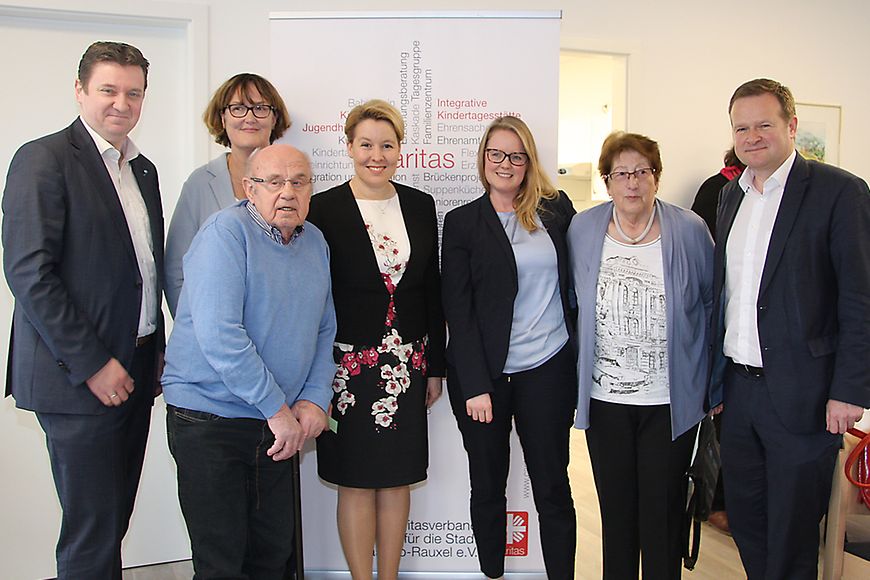 Dr. Franziska Giffey in einer Einrichtung der Caritas in Castrop-Rauxel