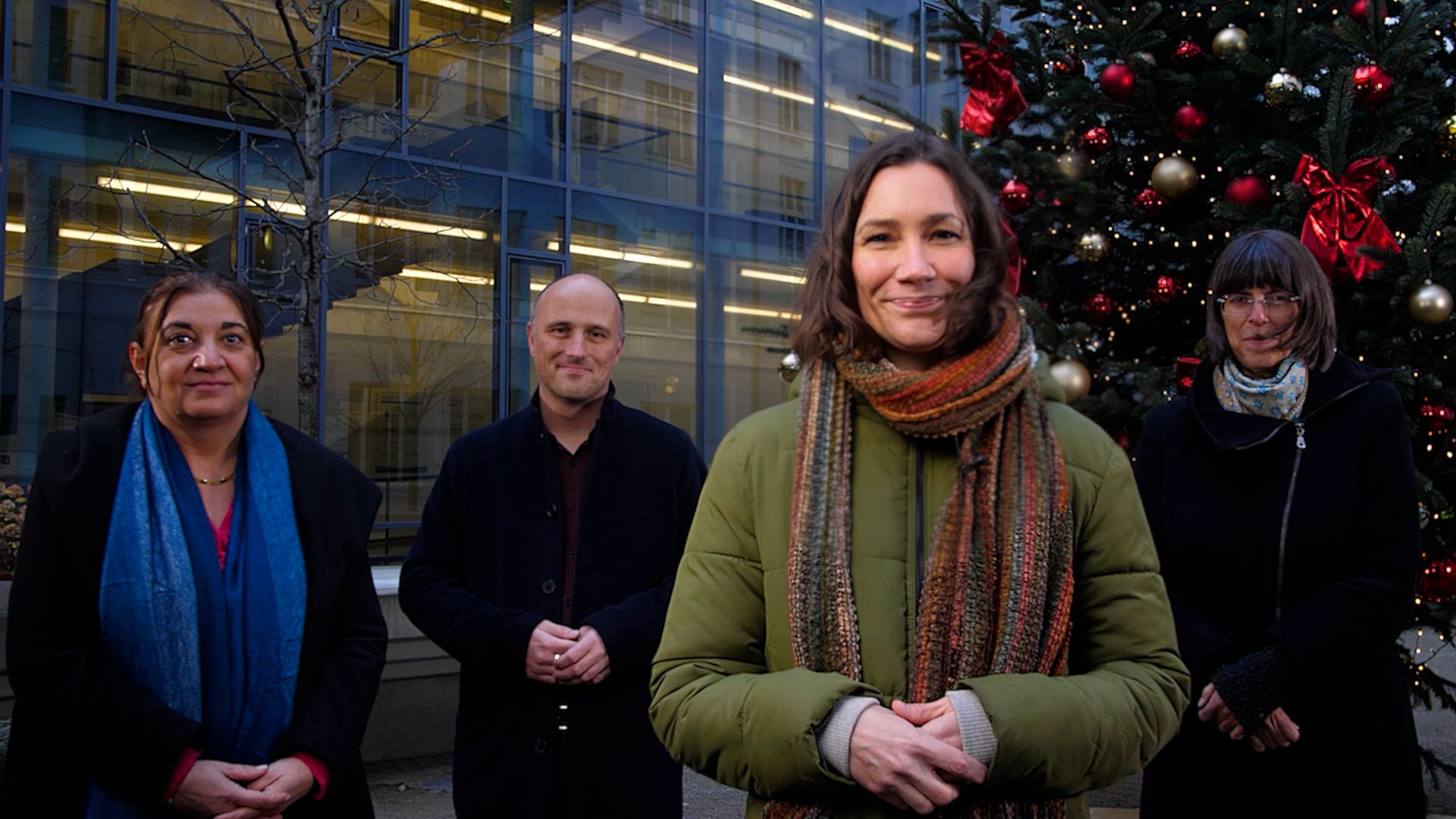 Bundesfamilienministerin Anne Spiegel und ihre Kolleg:innen wünschen frohe Weihnachten