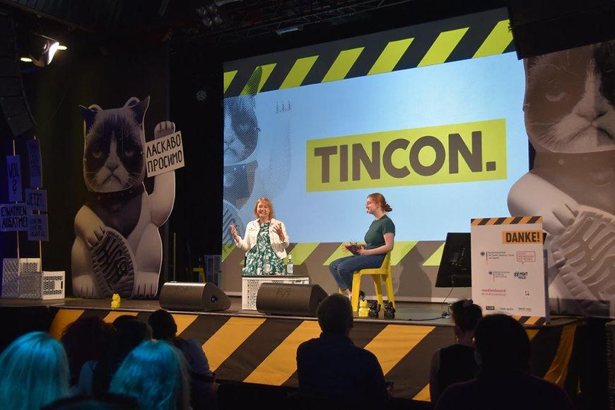 Lisa Paus auf der Bühne bei der TINCON Berlin 2022