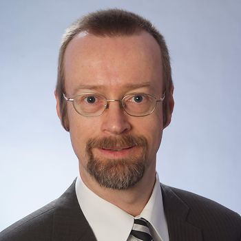 Porträt Prof. Dr. Jan Ziekow