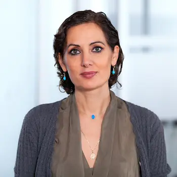 Porträt Naika Foroutan