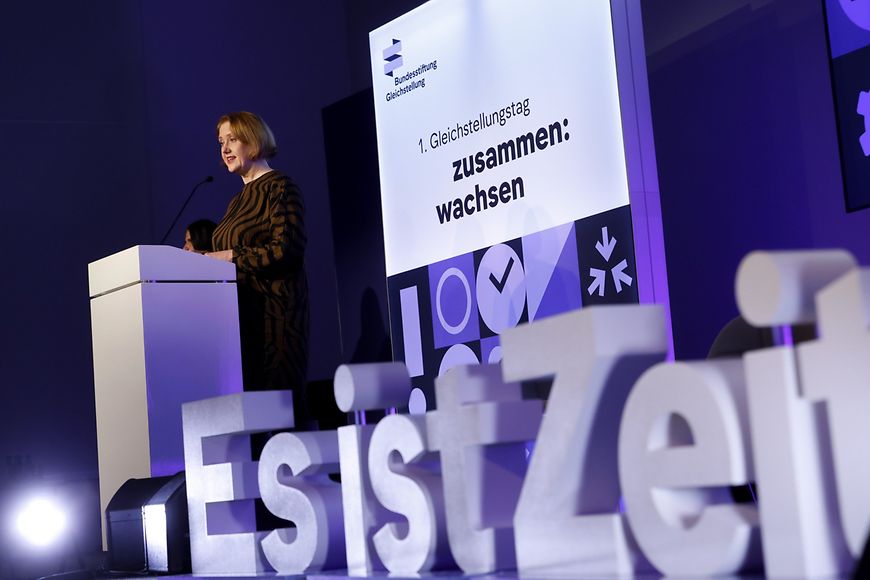 Lisa Paus am Rednerpult