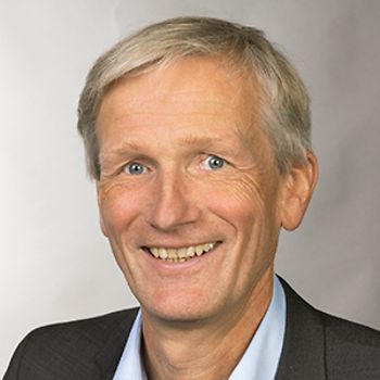 Porträt Prof. Wolfgang Schröer
