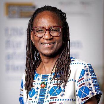 Porträt Dr. Florence Samkange-Zeeb