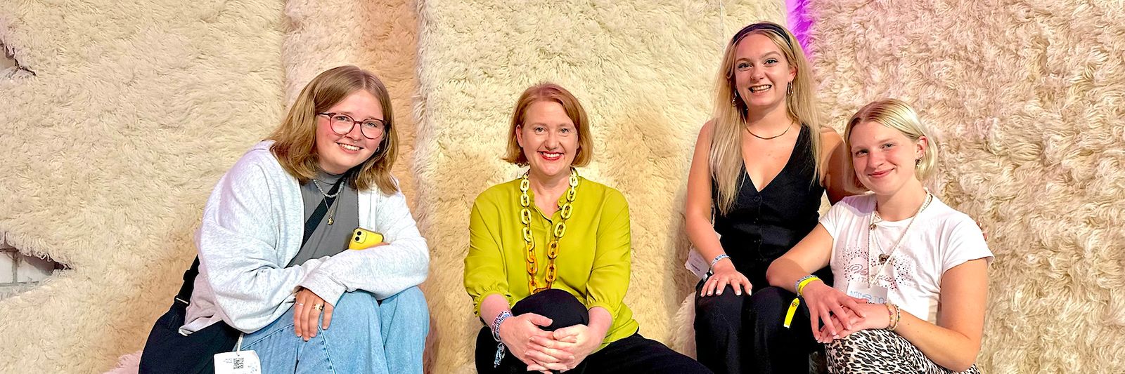 Lisa Paus nimmt an einer Podiumsdiskussion auf der re:publica teil 