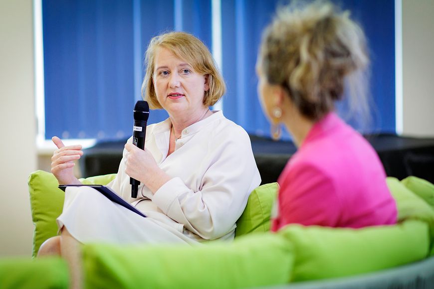 Lisa Paus beim Townhall-Gespräch in der Goethe-Universität Frankfurt