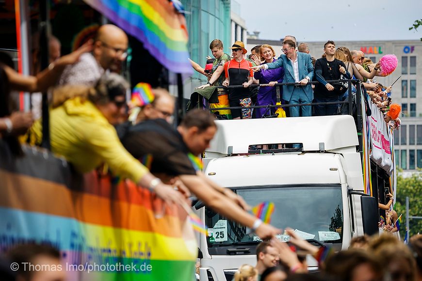 Das Bundesfamilienministerium auf dem Christopher Street Day
