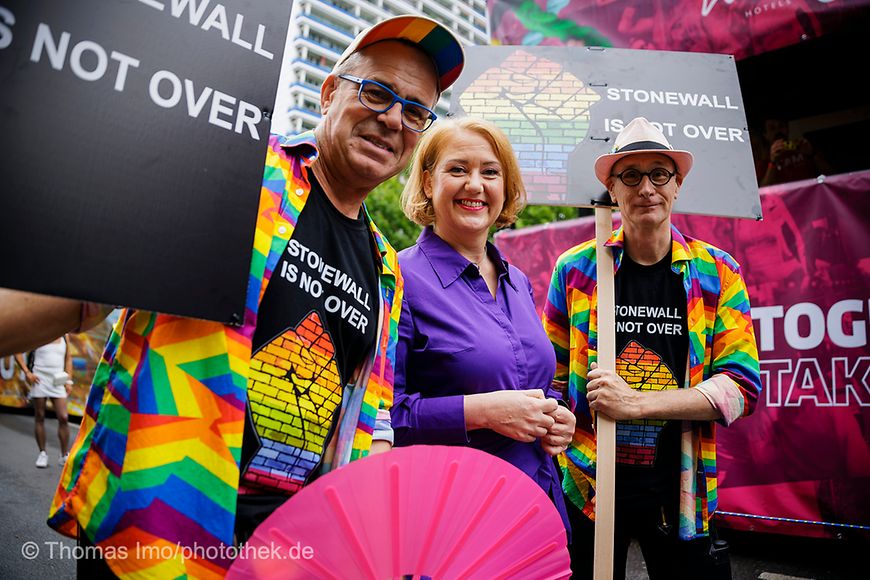 Das Bundesfamilienministerium auf dem Christopher Street Day