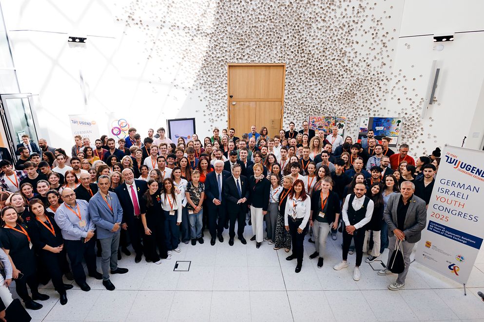 Gruppenbild der Teilnehmenden des Jugendkongresses