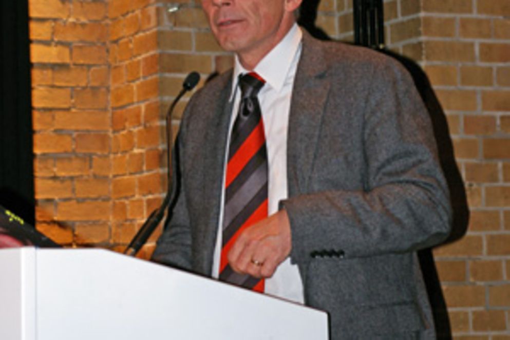 Staatssekretär Josef Hecken eröffnet Fachveranstaltung zu Wertebildung in Familien. Bild: Deutsches Rotes Kreuz, Peter Breuer.