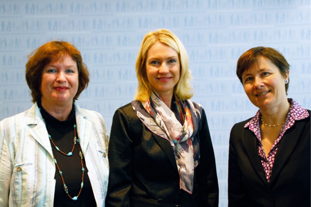 Manuela Schwesig mit Ute Klammer und Eva Kocher