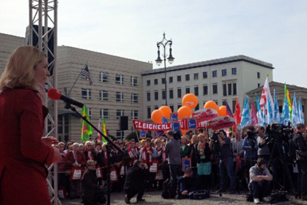 Manuela Schwesig auf der Kundgebung zum Equal Pay Day.
