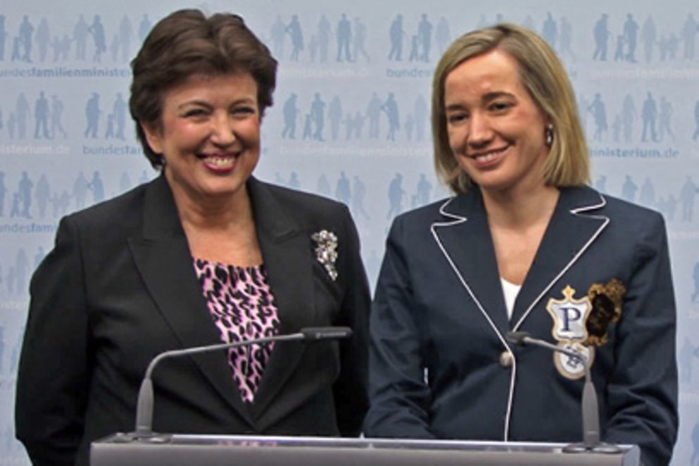 Familienministerin Kristina Schröder mit der französischen Sozialministerin Roselyne Bachelot. Quelle: BMFSFJ