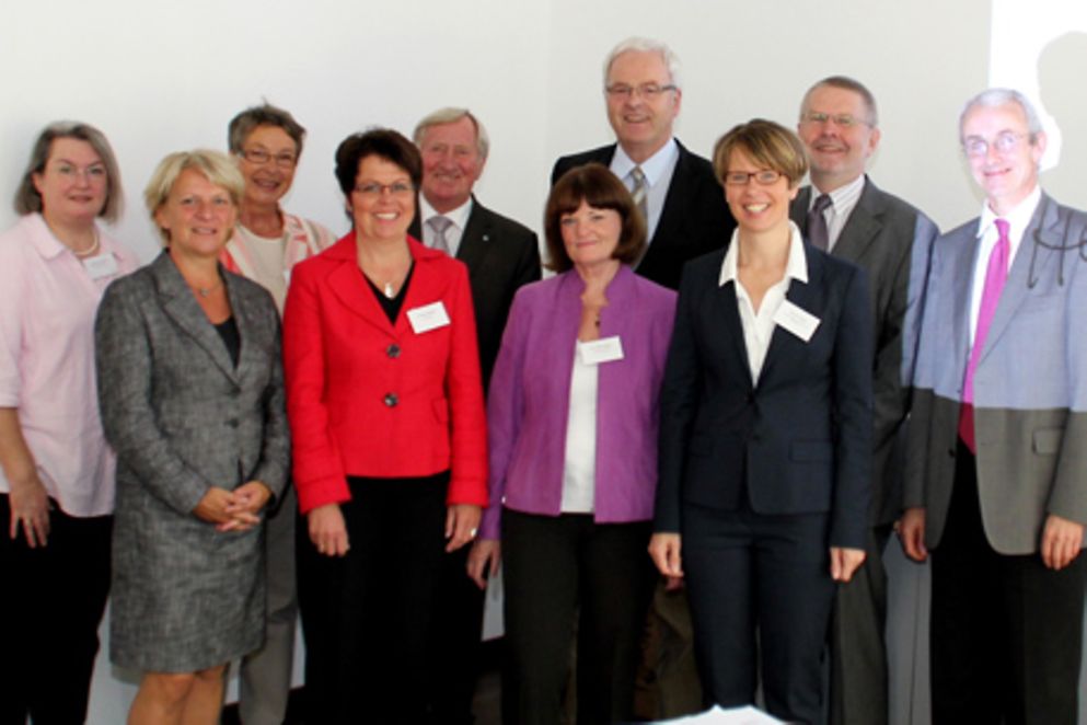 Ein Gruppenbild der Jury des Helene Weber-Preises.