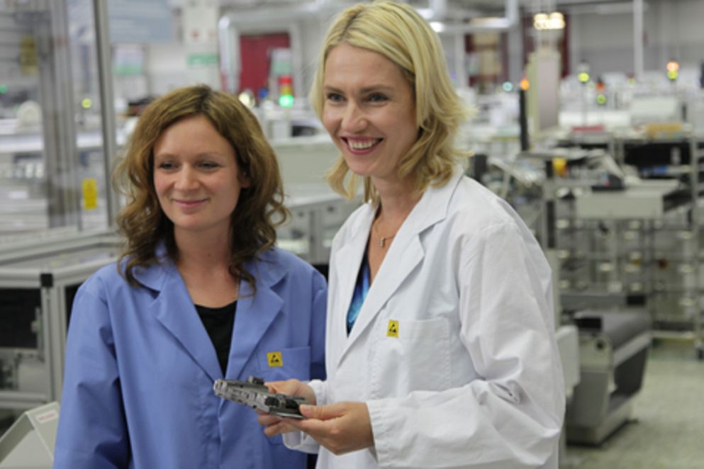 Manuela Schwesig besichtigt das Siemens-Gerätewerk in Erlangen