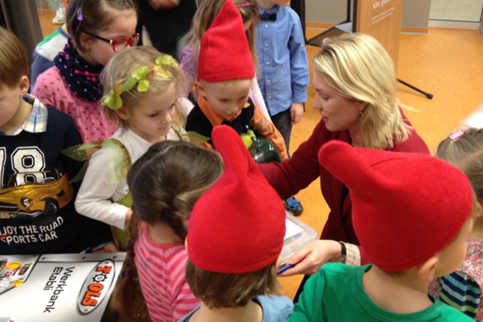 Manuela Schwesig in der Kindertagesstätte Wirbelwind in Schwerin