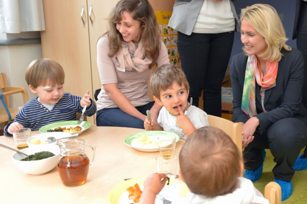 Manuela Schwesig zu Besuch bei den "Unimediminis" in Mainz