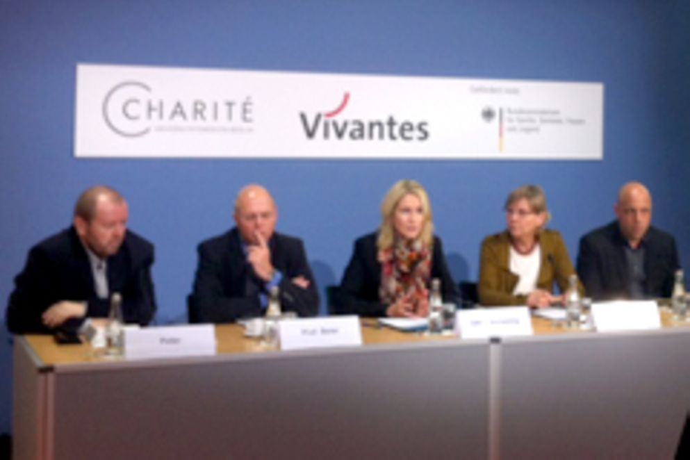Manuela Schwesig bei der Vorstellung des Präventionsprojekts