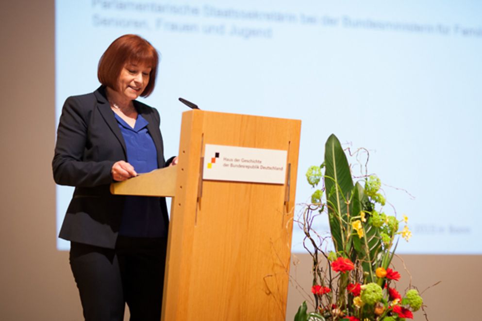 Caren Marks gratuliert zum 50-jährigen Jubiläum der Stiftung Deutsche Jugendmarke e.V., Bildnachweis: MB Fotografie