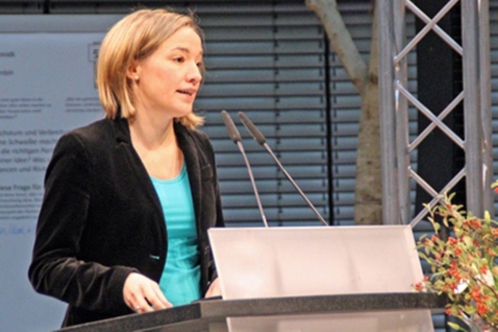 Bundesfamilienministerin Kristina Schröder während ihrer Rede zur Vorstellung eines neuen Förderinstrumentes der KfW.