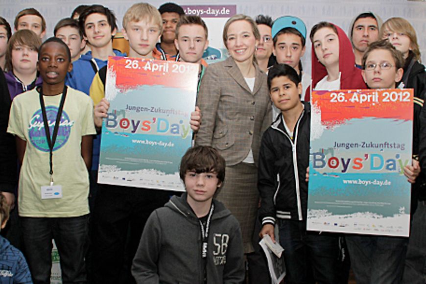 In diesem Jahr fand zum zweiten Mal der Boys‘ Day statt, an dem sich rund 33.000 Jungen beteiligten. Bildquelle: BMFSFJ
